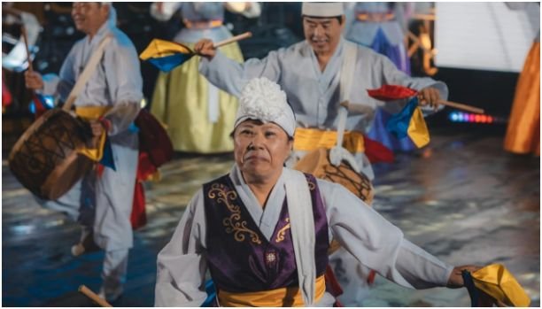 East Asian Art and Cosmic Harmony
